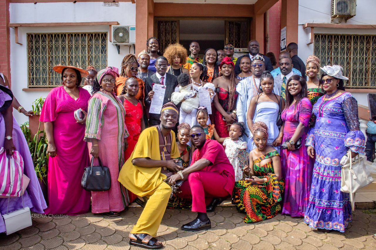 La Dynastie Mbativou célèbre le mariage d'Azema Ghogue et de Nodem Simo Ulrich Trésor.